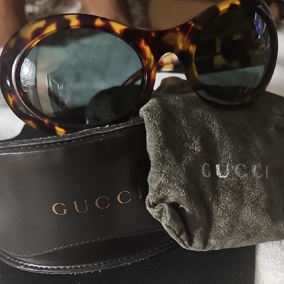 Gucci Tortoise Shell Oval Sunglasses - Picture 1 of 5
